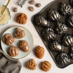 Autumn Cakelet Pan