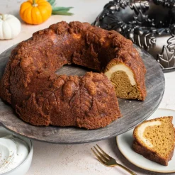 Autumn Wreath Bundt® Pan