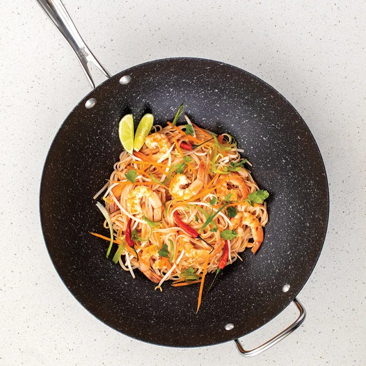 Basalt™ 14" Spun Wok