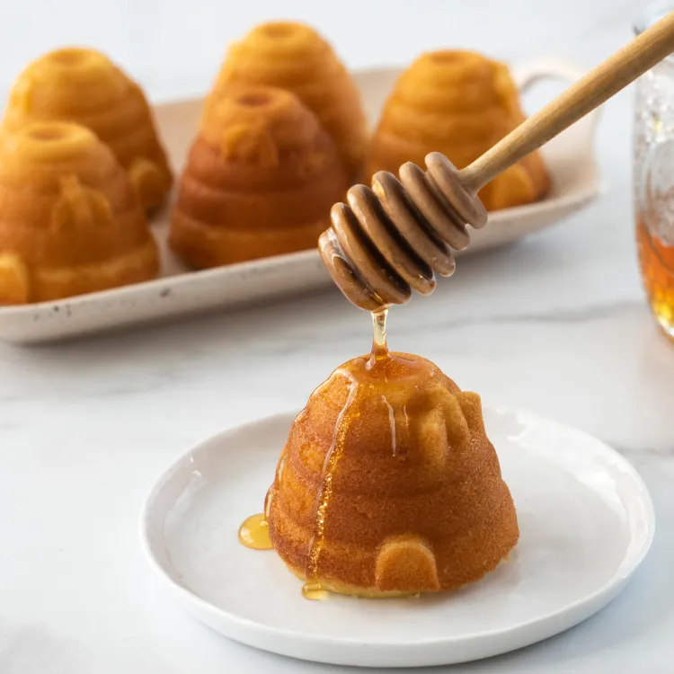 Beehive Cakelet Pan