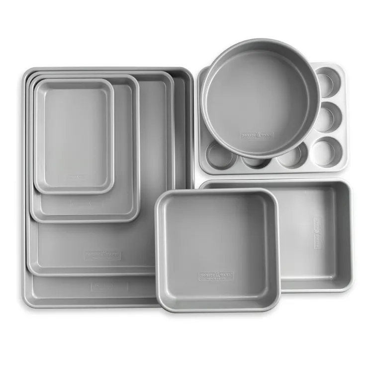 Brilliant™ Bakeware 8-Piece Nonstick Pan Set