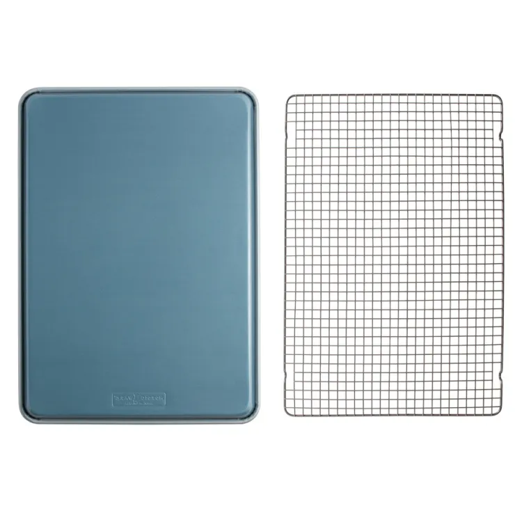 Brilliant™ Big Sheet with Oven-Safe Nonstick Grid
