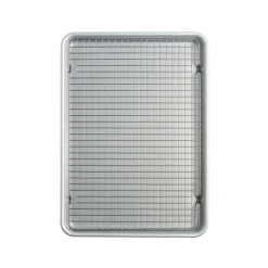 Brilliant™ Half Sheet with Oven-Safe Nonstick Grid