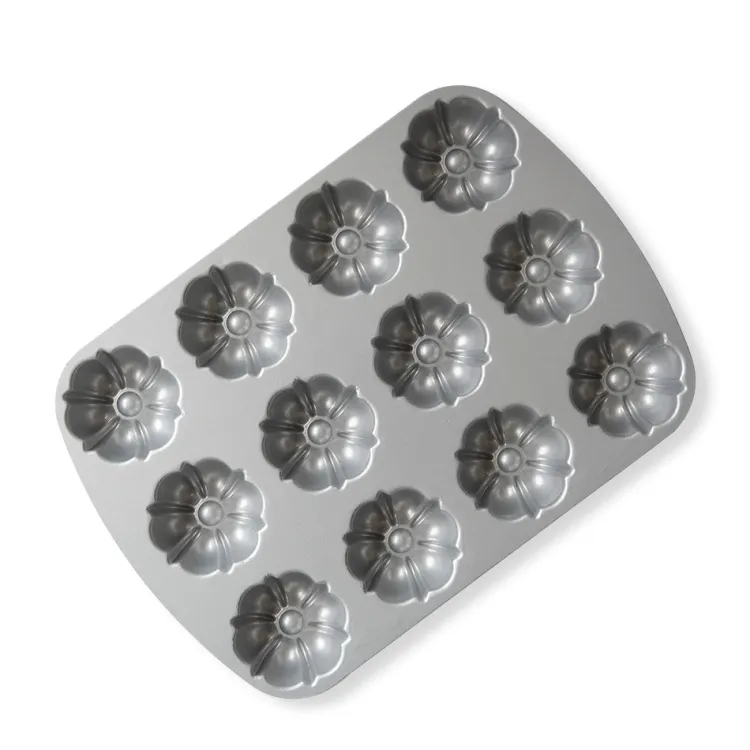 Bundt® Brownie Pan