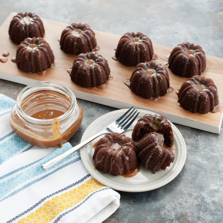 Bundt® Brownie Pan