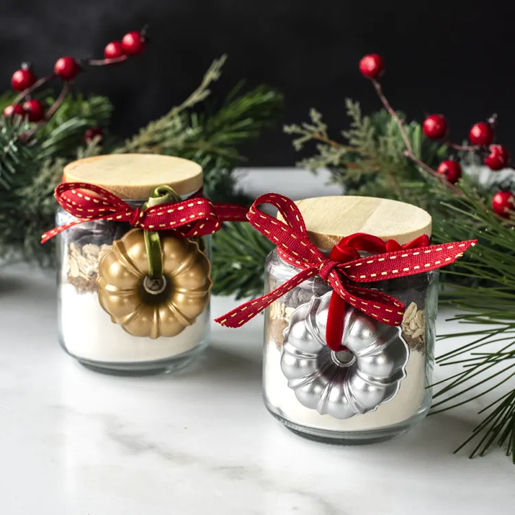 Bundt® Collectible Ornament