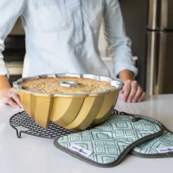 Bundt® Hot Pad
