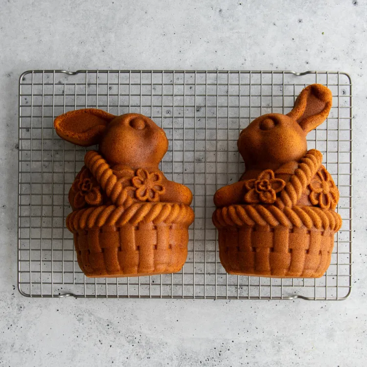 Bunny In Basket 3D Cake Pan