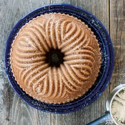 Cast Bavaria Bundt® with Cake Keeper
