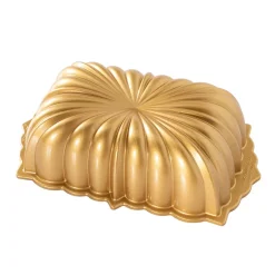 Cast Fluted Loaf Pan with Keeper