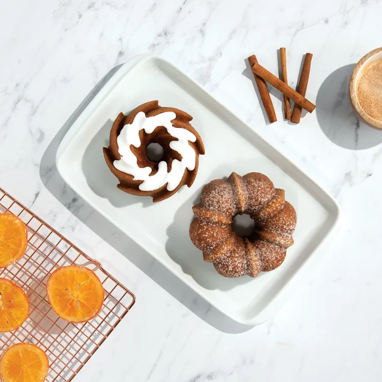 Classic Bundt® Duet Pan