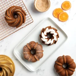 Classic Bundt® Duet Pan
