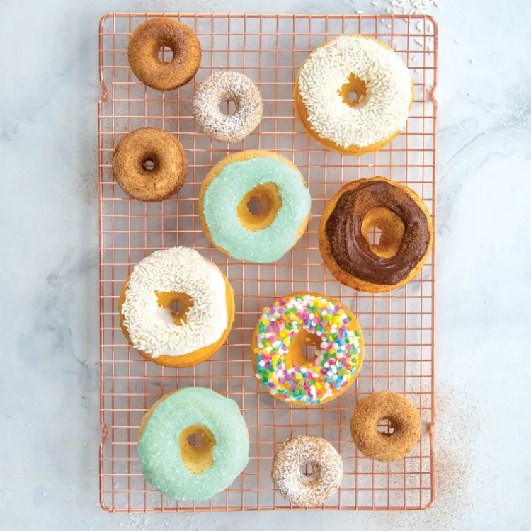 Classic Donut Pan Red