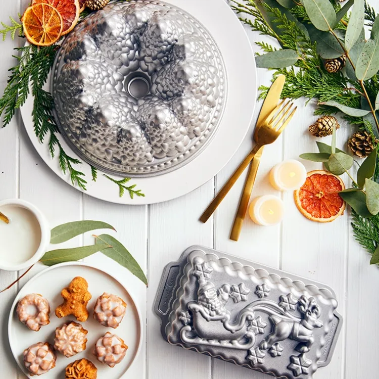 9 Cup Pine Forest Bundt® Pan
