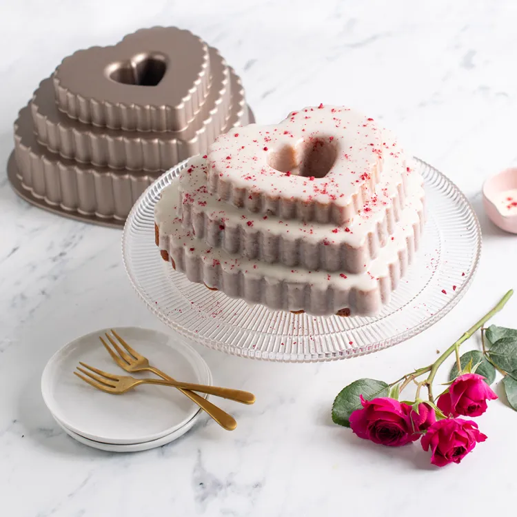 12 Cup Tiered Heart Bundt® Pan