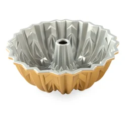 Cut Crystal Bundt® Pan