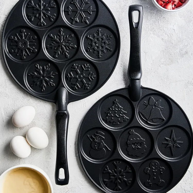 Falling Snowflake Pancake Pan