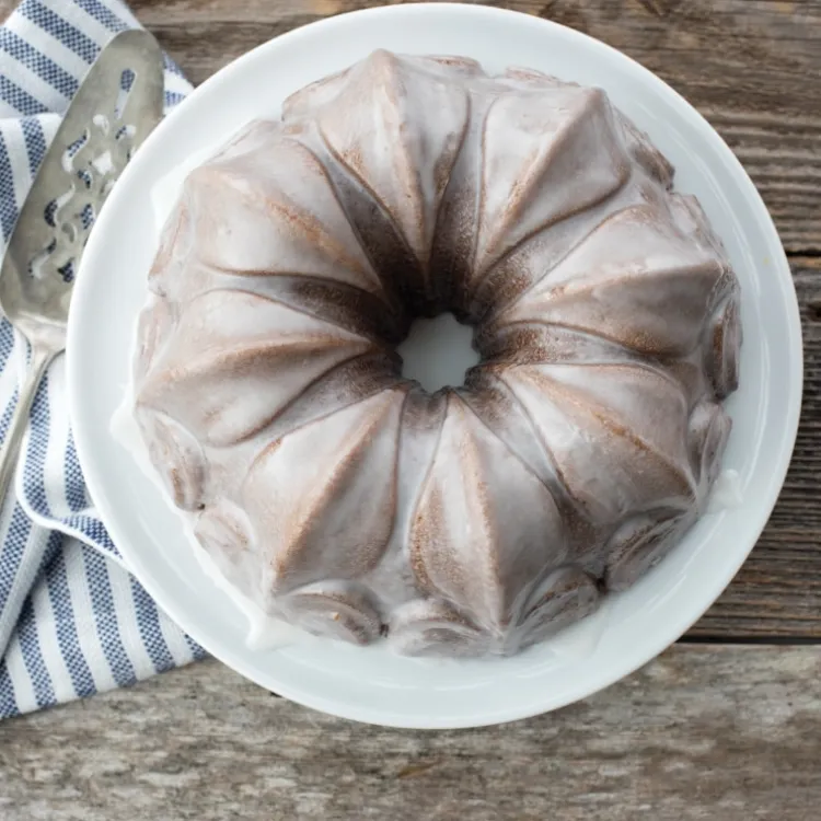Fleur De Lis Bundt® Pan