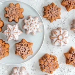 Frozen Snowflake Cakelet Pan
