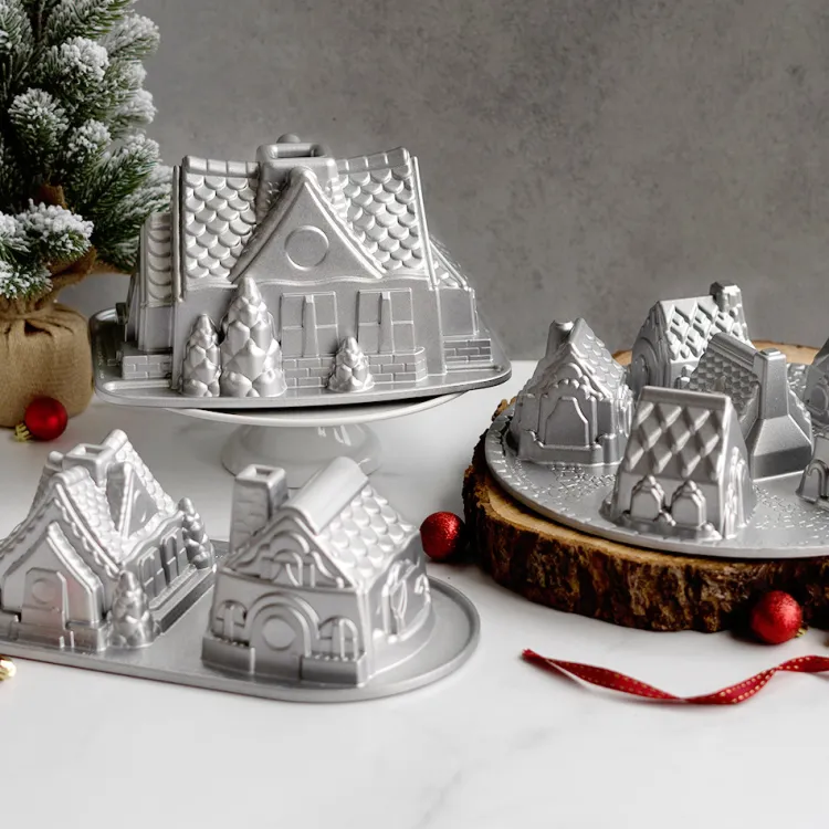 Gingerbread House Bundt® Pan