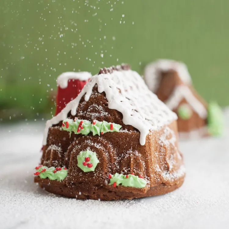 Gingerbread House Duet Pan