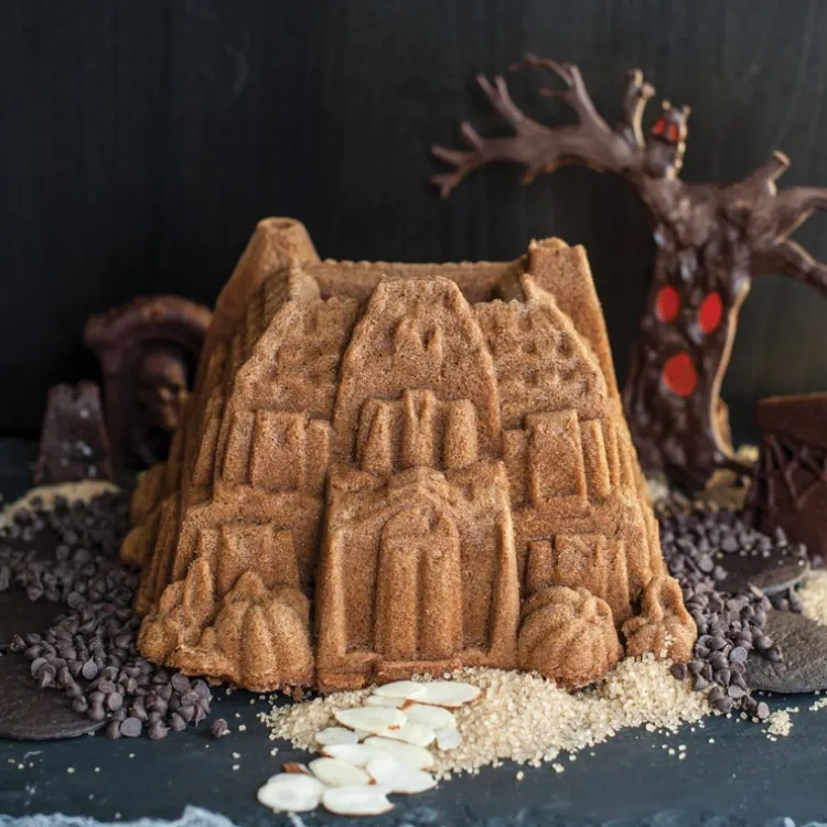 Haunted Manor Bundt® Pan