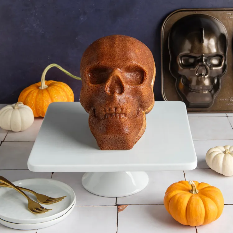 Haunted Skull Cake Pan