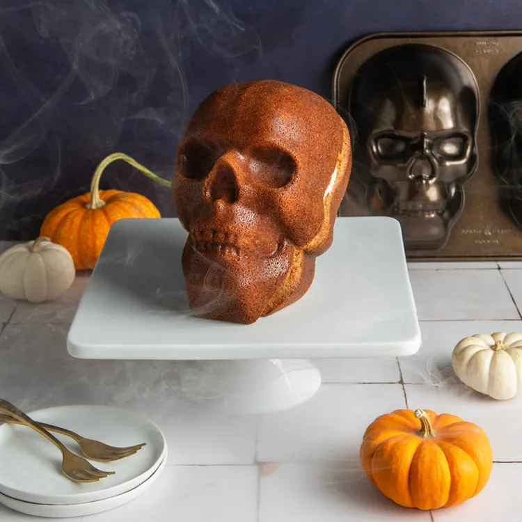 Haunted Skull Cake Pan