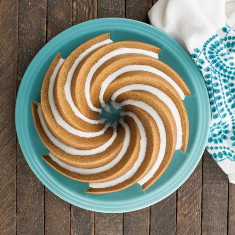 Heritage Bundt® Pan