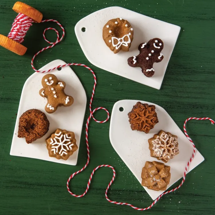 Holiday Teacakes Cakelet Pan
