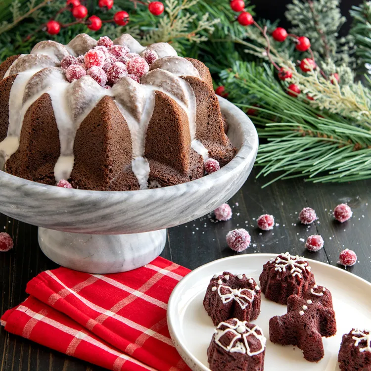 Holiday Teacakes Cakelet Pan