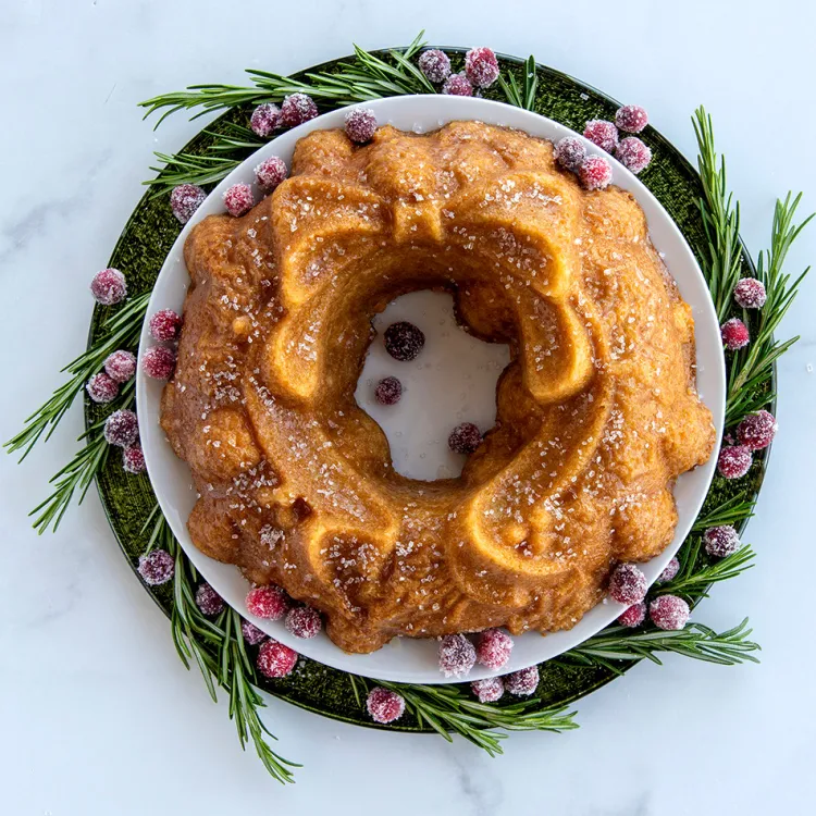 Holiday Wreath Pan