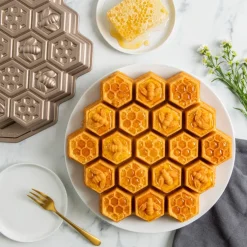 Honeycomb Pull-Apart Pan