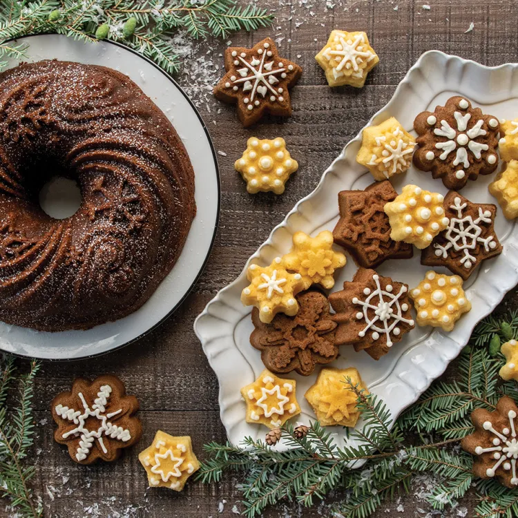 Let It Snow Bundt® Pan