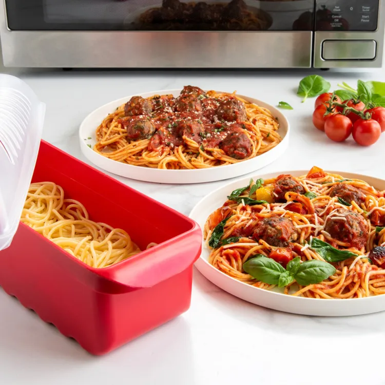 Microwave Pasta Cooker