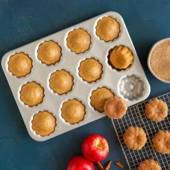 Mini Bundt® Cupcake Pan