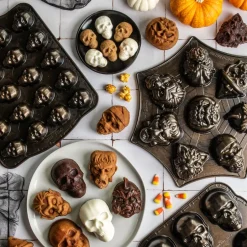 Monster Mask Cakelet Pan