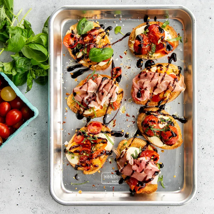Naturals® Baker's Quarter Sheet Pan