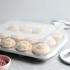 Naturals® 12 Cavity Muffin Pan with High-Domed Lid
