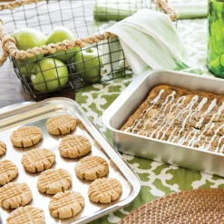 Naturals® Classic Metal Covered Baking Pan