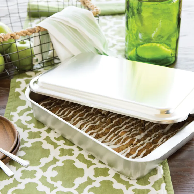 Naturals® Classic Metal Covered Baking Pan