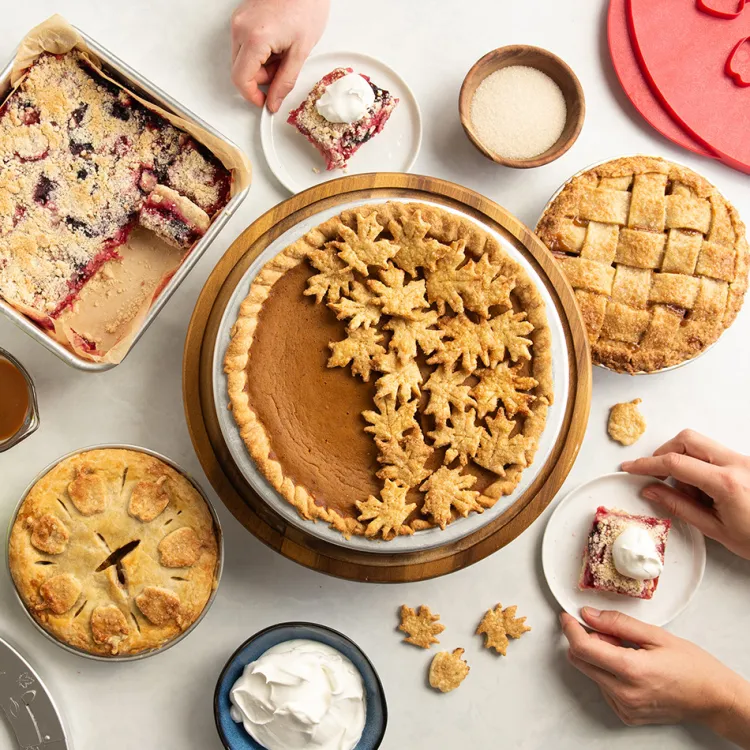 Naturals® Compact Ovenware 5" Mini Pie Pan, 2 Piece