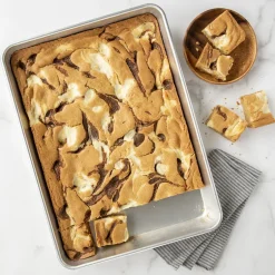 Naturals® High Sided Sheetcake Pan