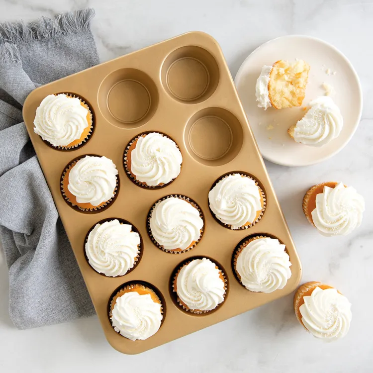 Naturals® Nonstick 12 Cavity Muffin Pan