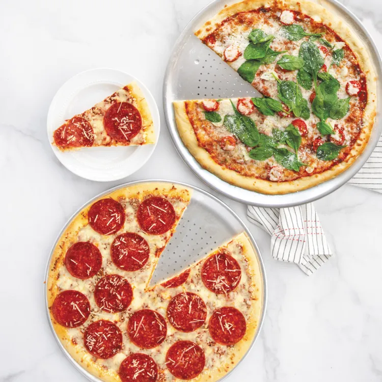 Naturals® 2-Piece 16" Hot Air Pizza Crisper Set