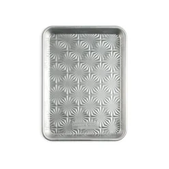 Naturals® Vintage Starburst Quarter Sheet Pan