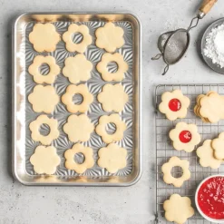 Naturals® Vintage Starburst Quarter Sheet Pan