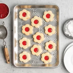 Naturals® Vintage Starburst Quarter Sheet Pan
