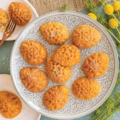 Ornamental Egg Cakelet Pan