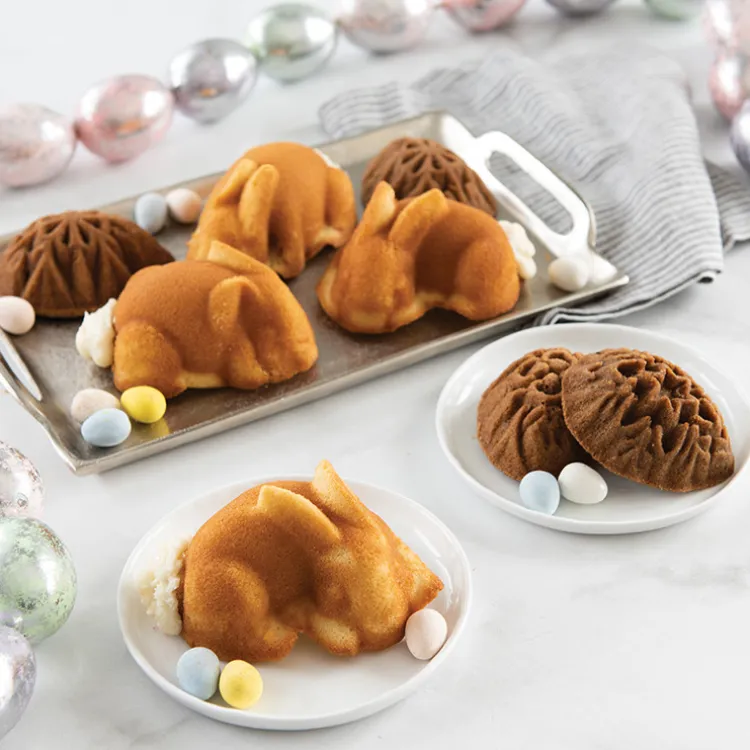 Ornamental Egg Cakelet Pan